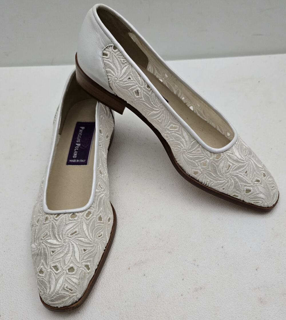 Phyllis Poland Lace Flats Made in Italy Off-White Pearlized Leather Trim Sz 7B